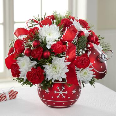The Season&#39;s Greetings&trade; Bouquet